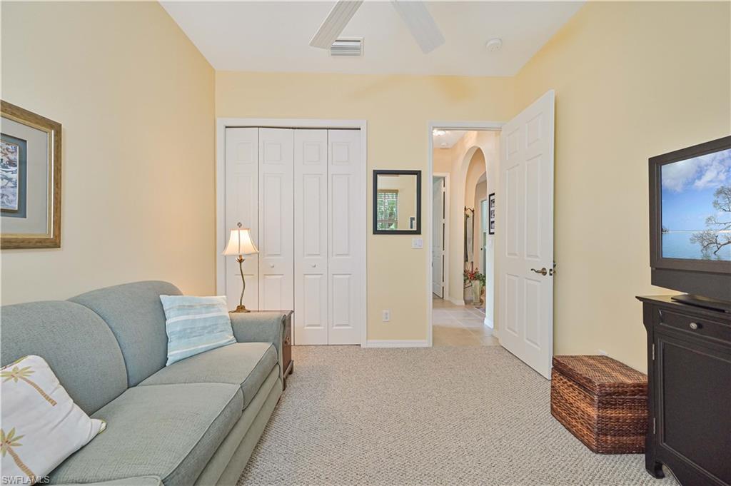 15289 Yellow Wood Dr Property Photo 15