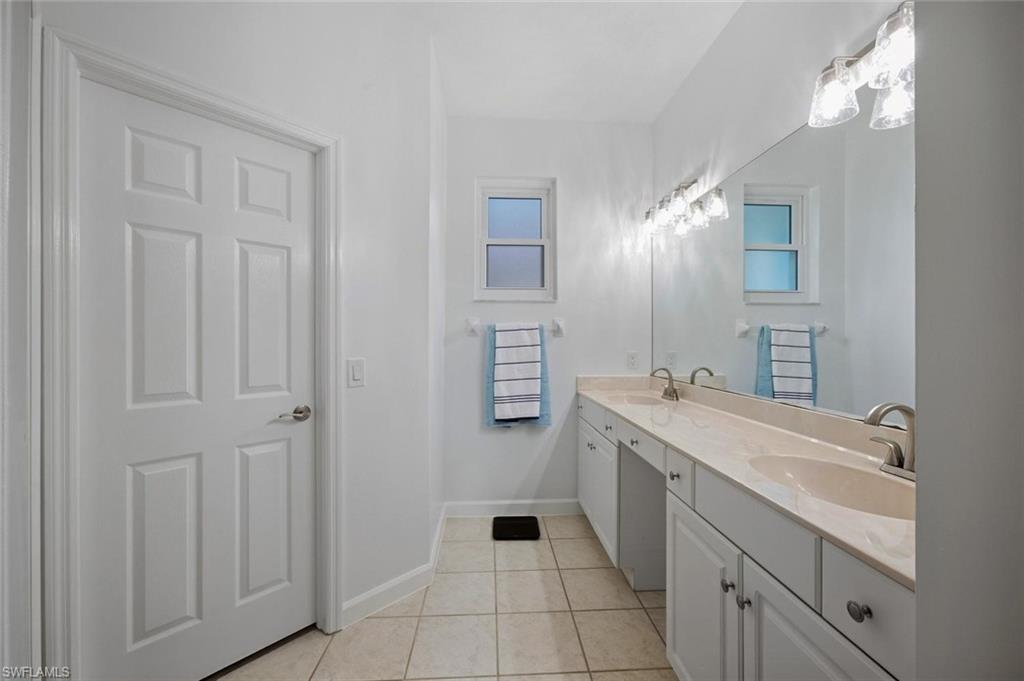 14052 Clear Water Ln Property Photo 13
