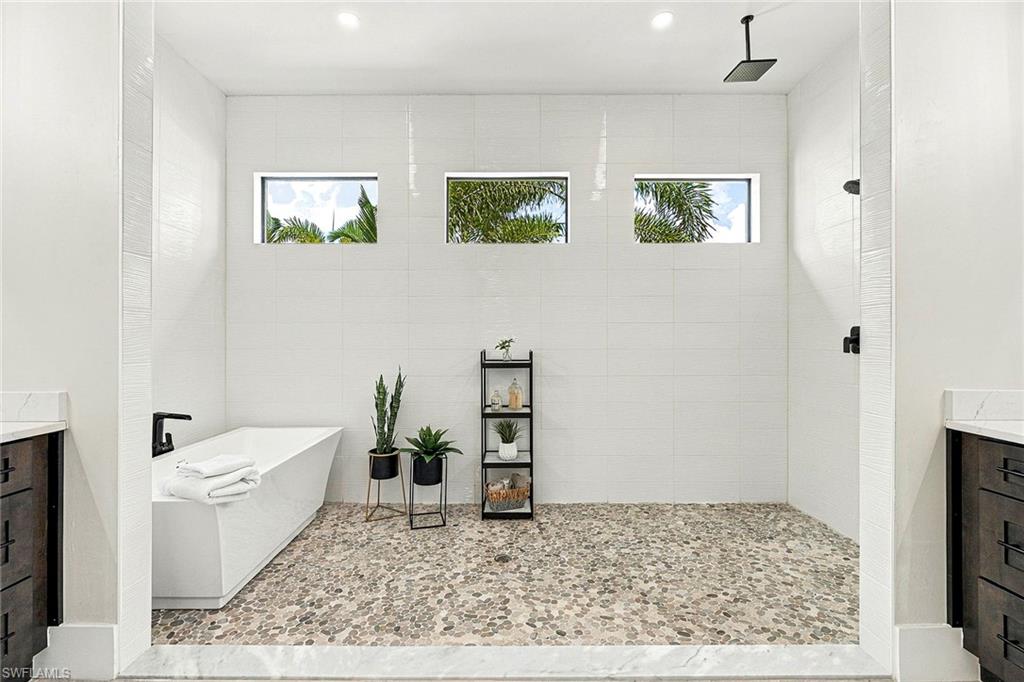 5025 Sorrento Ct Property Photo 16