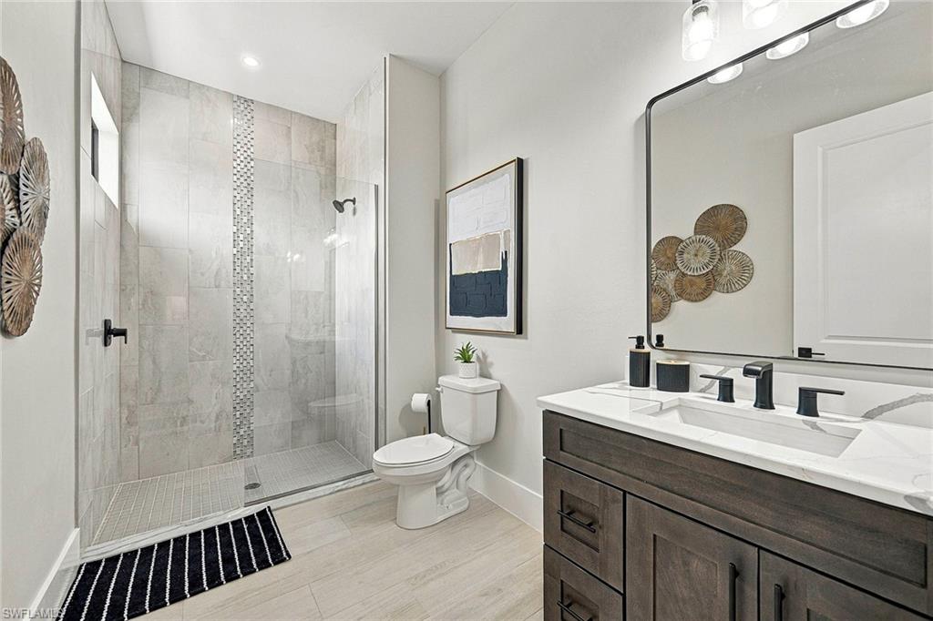5025 Sorrento Ct Property Photo 21