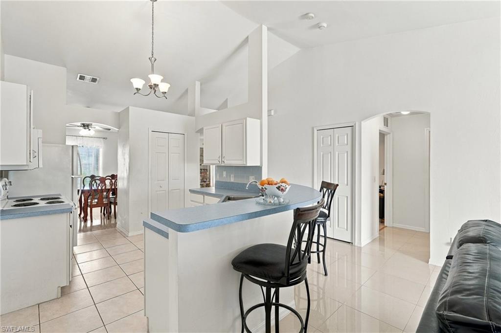 4102 10th St W Property Photo 14