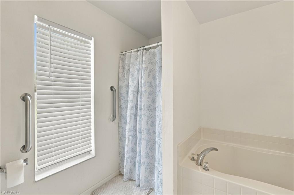 4102 10th St W Property Photo 27