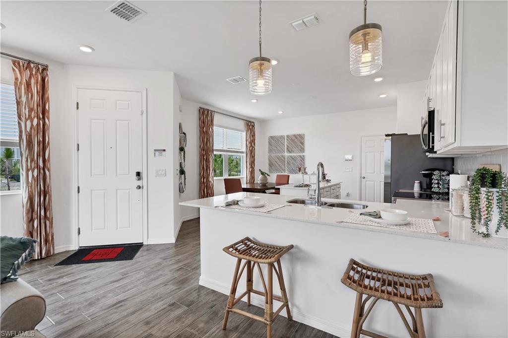 17331 Peregrine Way Property Photo 3