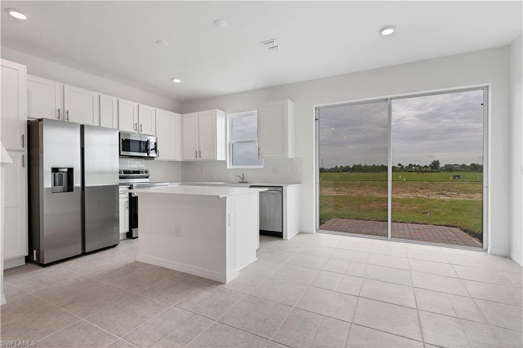 17327 Peregrine Way Property Photo 6