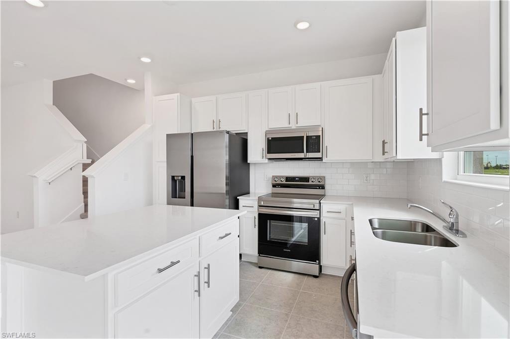 17327 Peregrine Way Property Photo 8