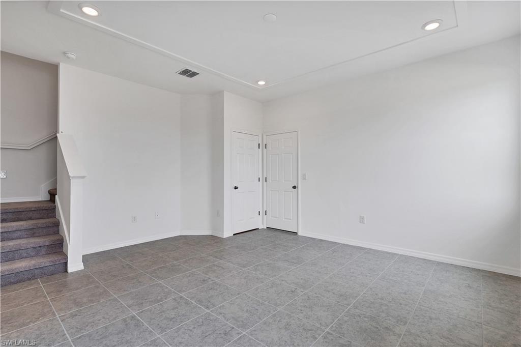 17319 Peregrine Way Property Photo 5