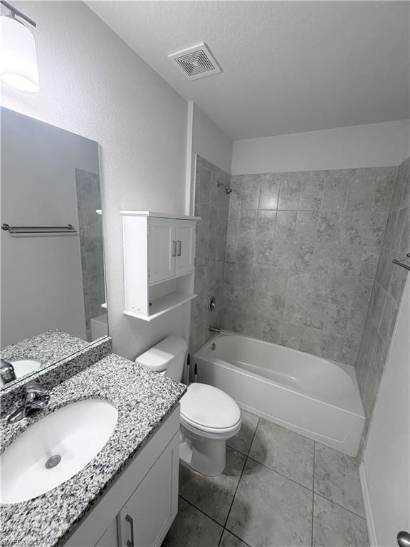 328 Jacaranda Pkwy E Property Photo 4