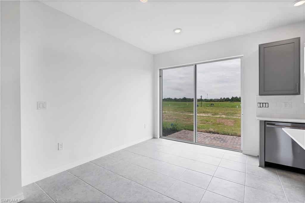 17323 Peregrine Way Property Photo 12