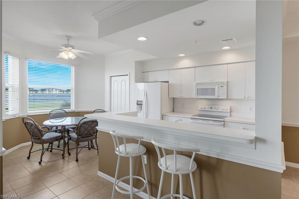 10470 Washingtonia Palm Way 1212 Property Photo 12