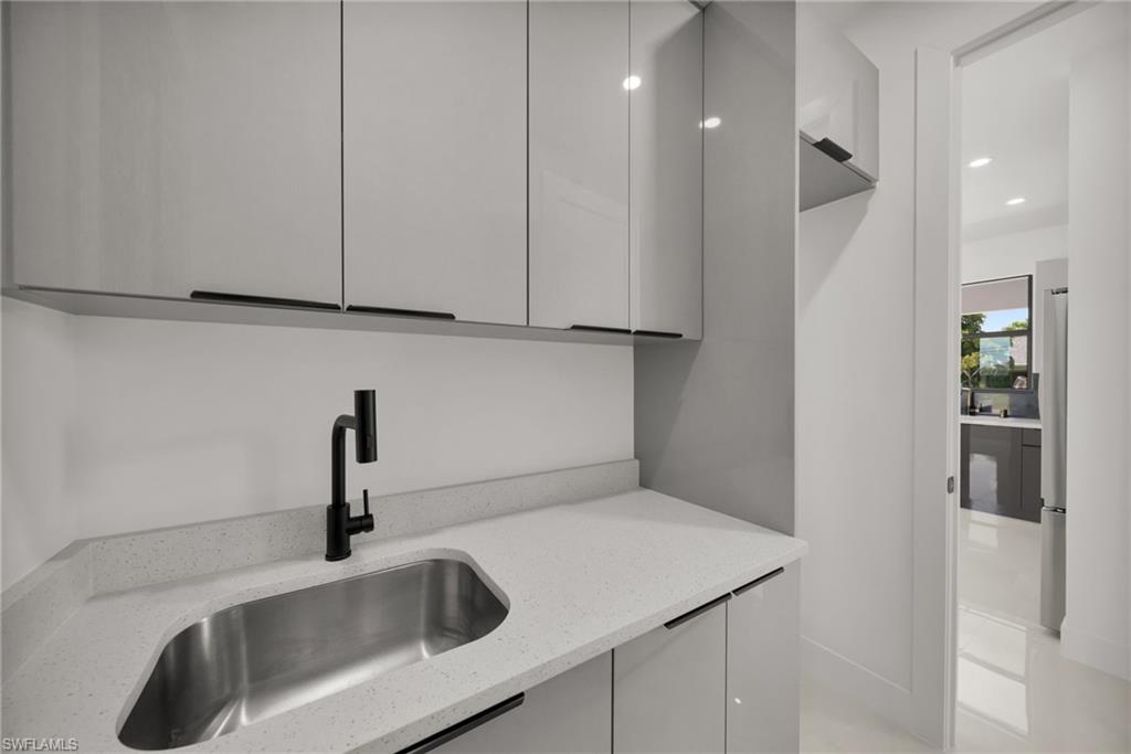 1408 Nelson Rd N Property Photo 11