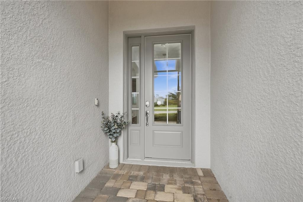 25024 Oak Hammock Ct Property Photo 4