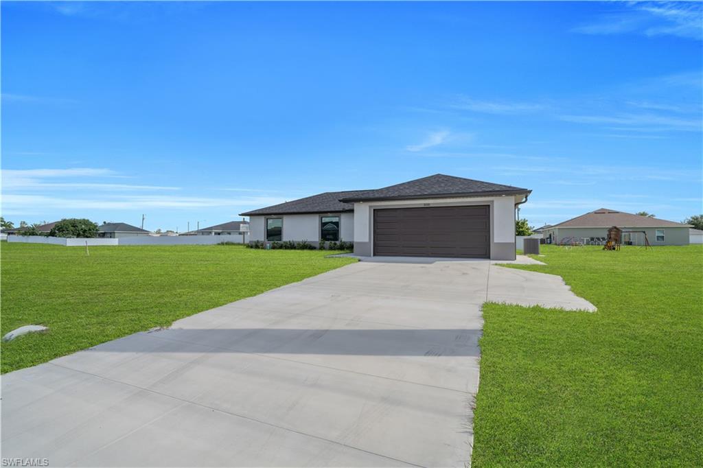 508 Kismet Pkwy W Property Photo 3