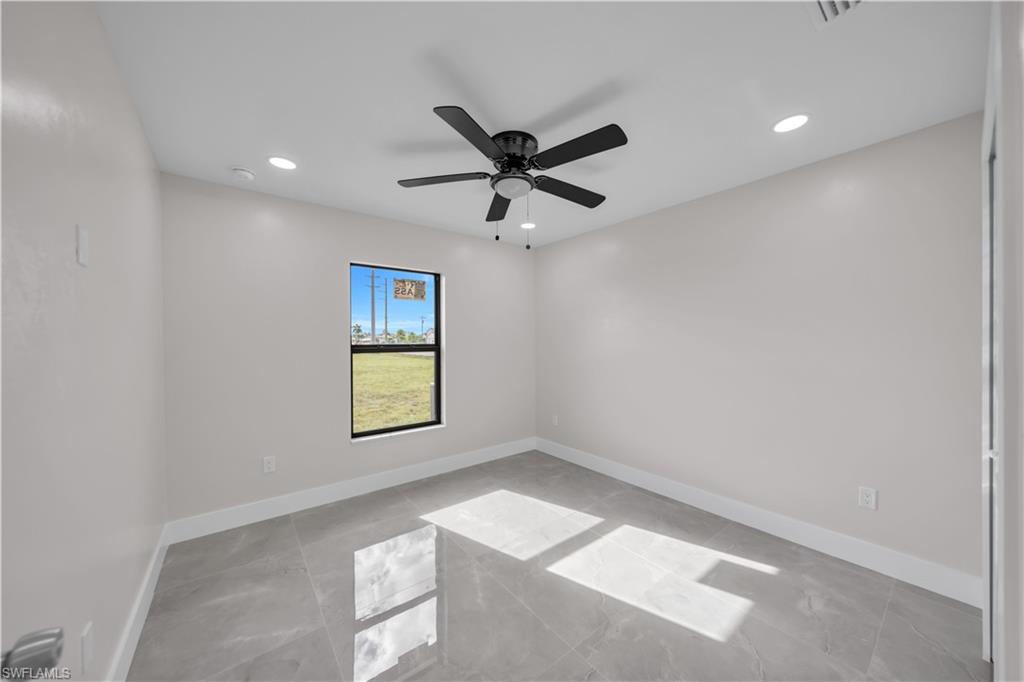 508 Kismet Pkwy W Property Photo 20