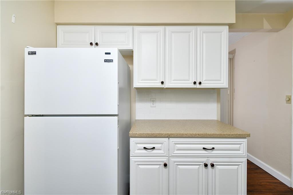 13 Hamlin Ct Property Photo 4