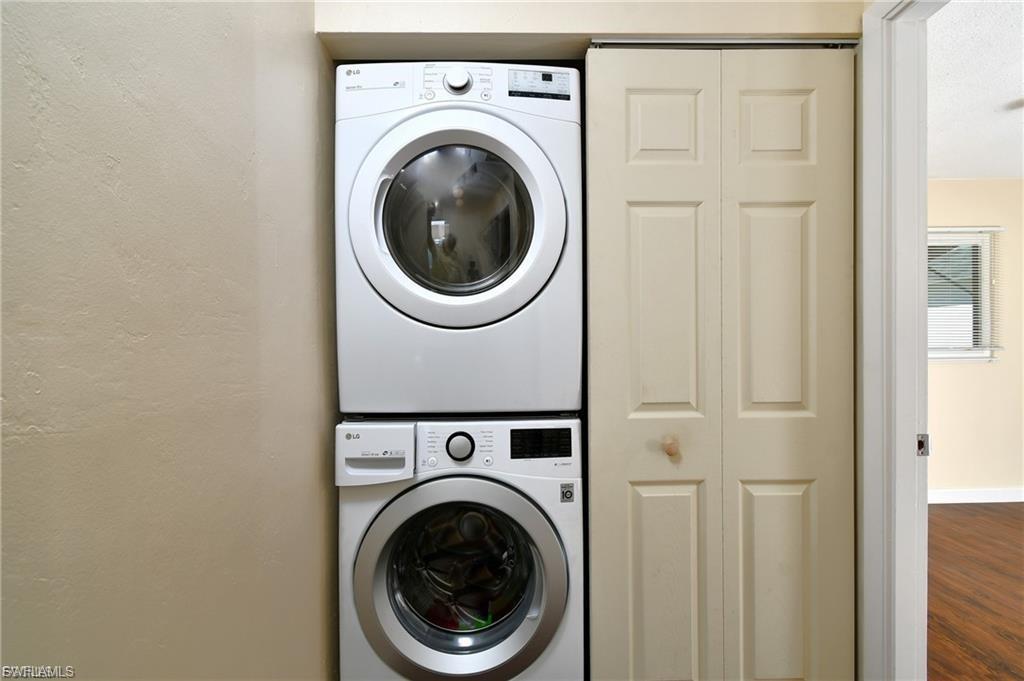 13 Hamlin Ct Property Photo 9