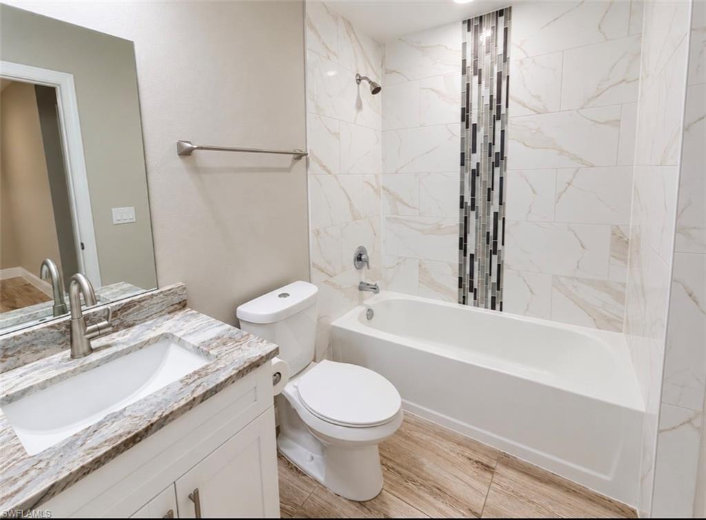 4746-4748 Golfview Blvd Property Photo 6