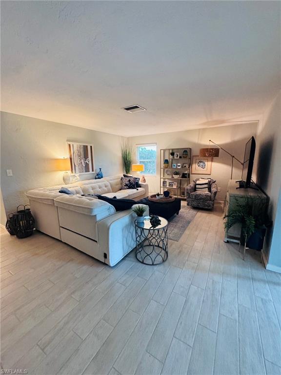 5598 Boynton Ln Property Photo 4