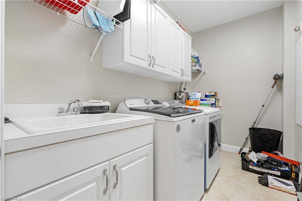 2090 W First St I2409 Property Photo 29