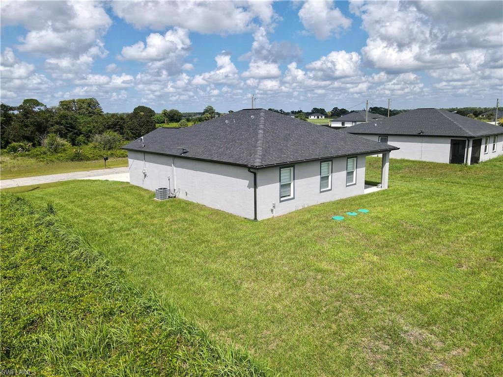 9040 Bamboo Cir Property Photo 20