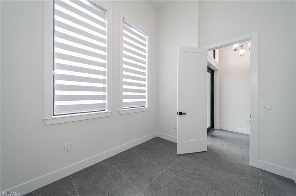 209 Chiquita Blvd N Property Photo 10