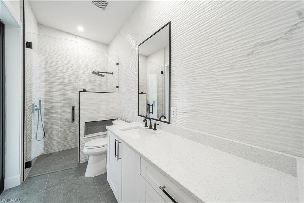209 Chiquita Blvd N Property Photo 25