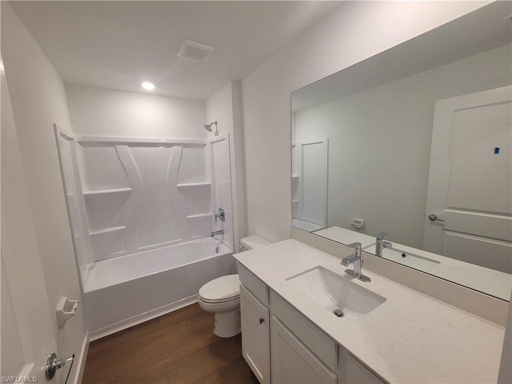 17360 Cantu Ct Property Photo 6