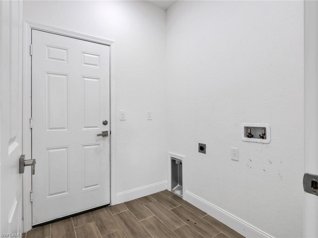 3511 69th St W Property Photo 25
