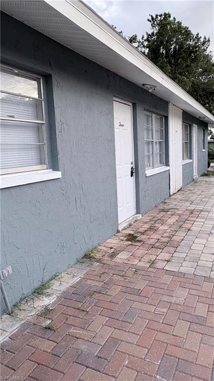 464 Carolina Ave Property Photo 2