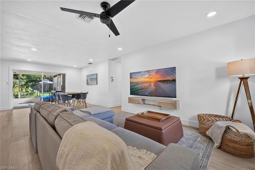 3628 Tropical Point Dr Property Photo 4