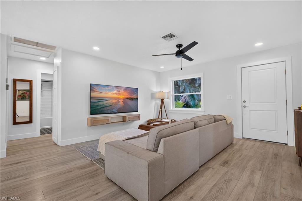 3628 Tropical Point Dr Property Photo 6