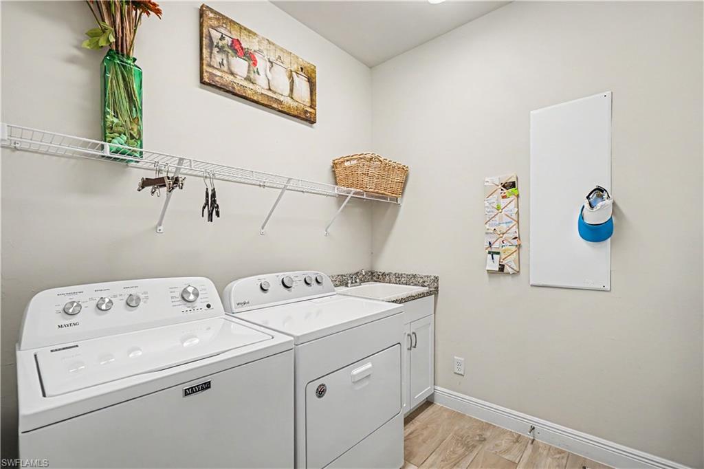 9062 Montserrat Dr Property Photo 27