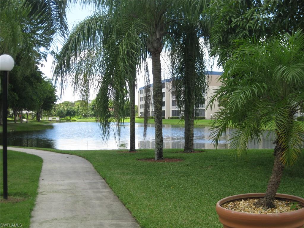 14831 Park Lake Dr 102 Property Photo 1
