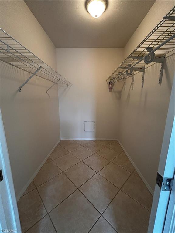 14831 Park Lake Dr 102 Property Photo 11