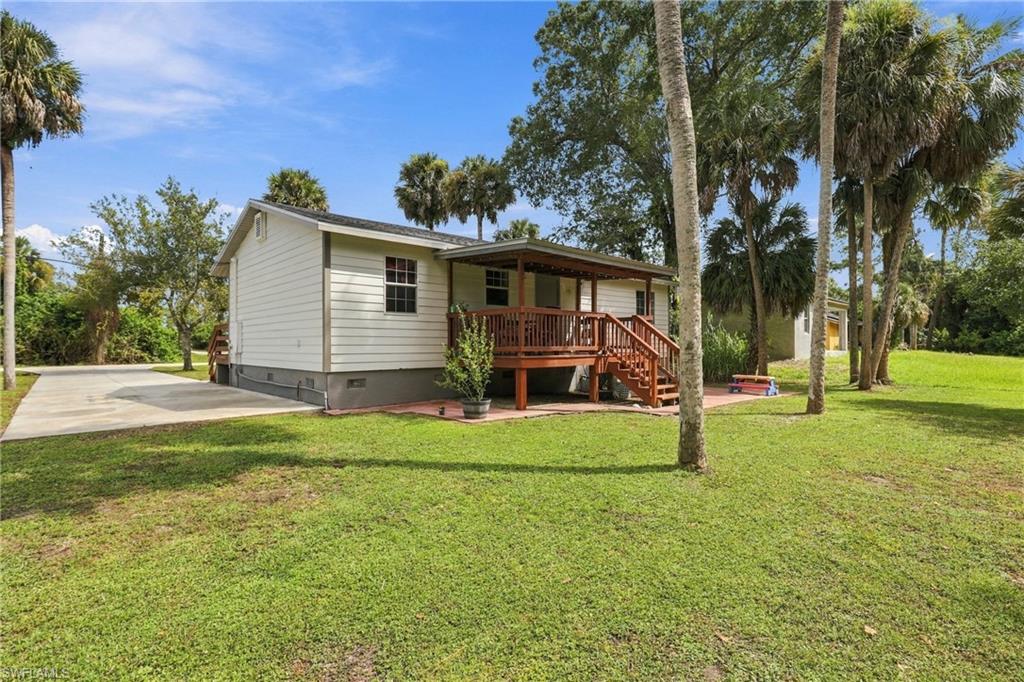 3711 Teakwood St Property Photo 6