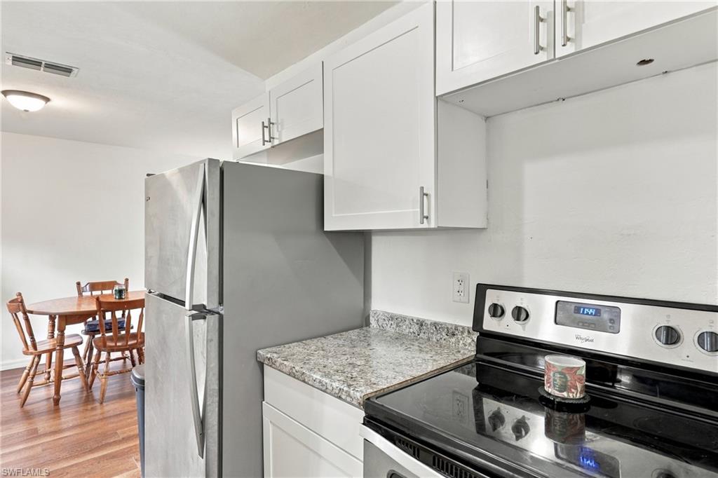 3711 Teakwood St Property Photo 13