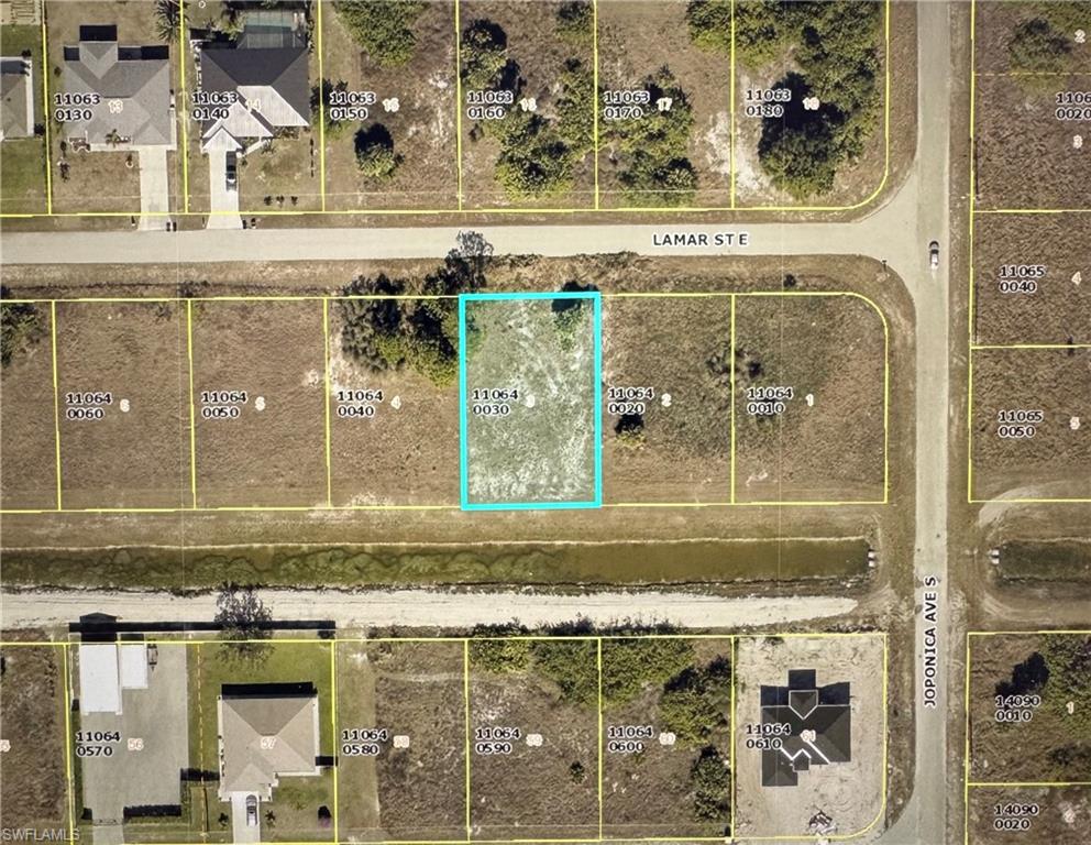 858 Lamar St E Property Photo 3