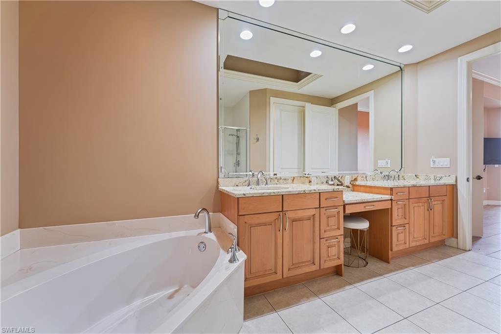14380 Riva Del Lago Dr 2003 Property Photo 32