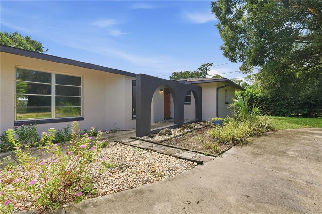 2502 Barcelona Ave Property Photo 6