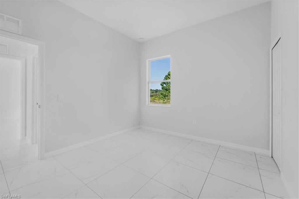 510 Kingsbury Ln Property Photo 20