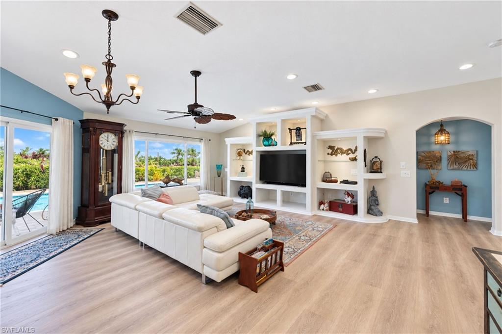 4115 Cape Cole Blvd Property Photo 8