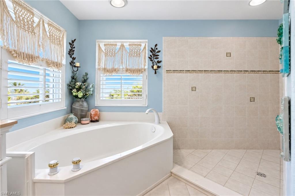 4115 Cape Cole Blvd Property Photo 40