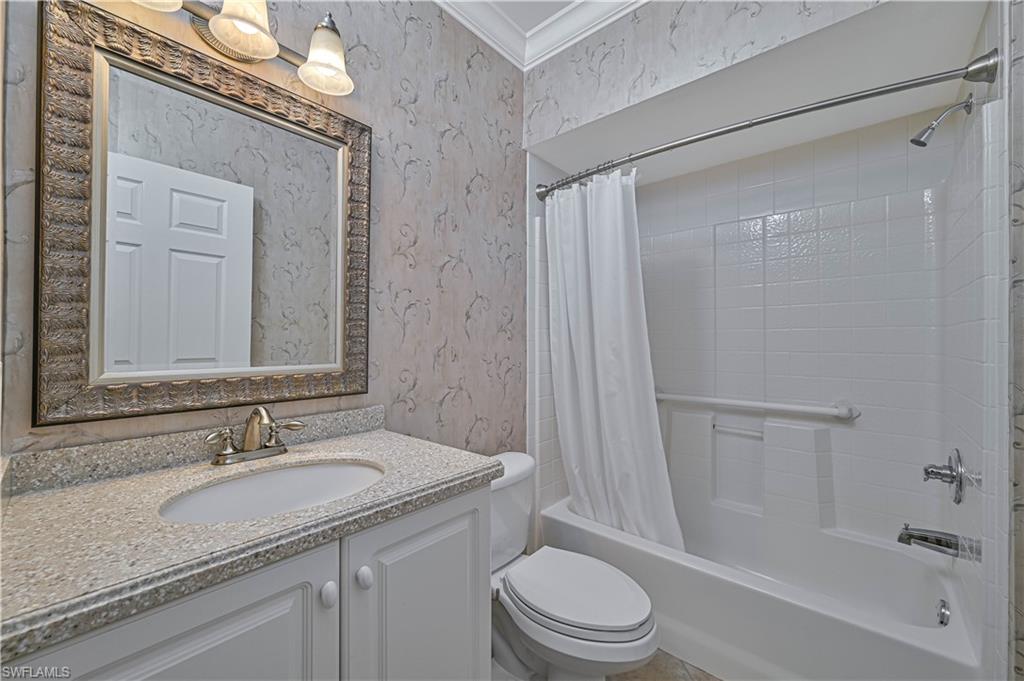 14831 Park Lake Dr 209 Property Photo 18