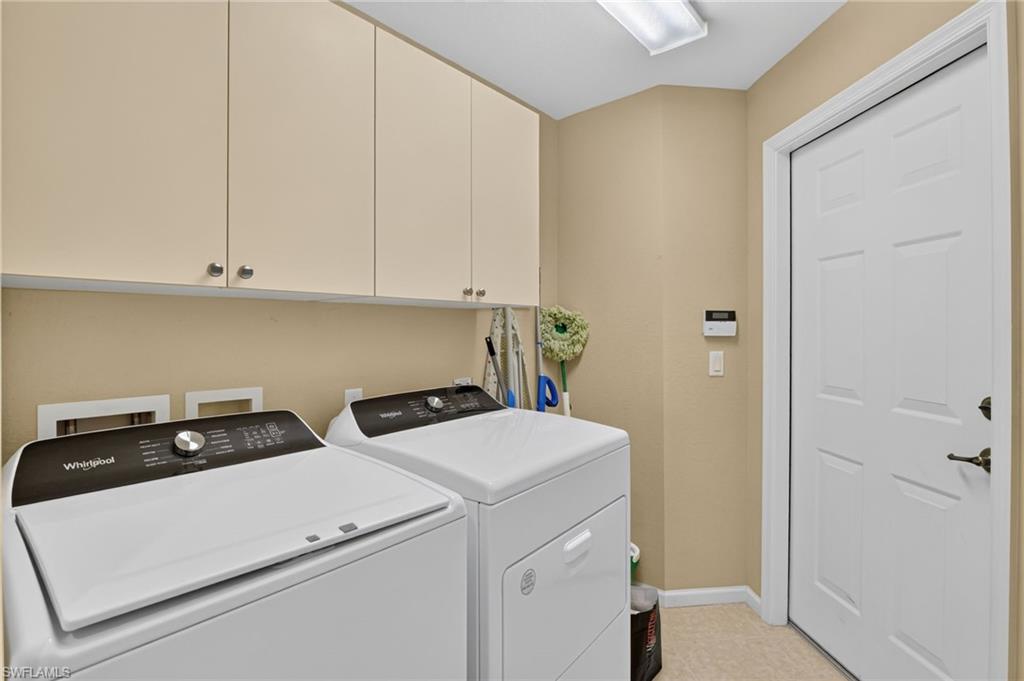 3131 Meandering Way 101 Property Photo 26