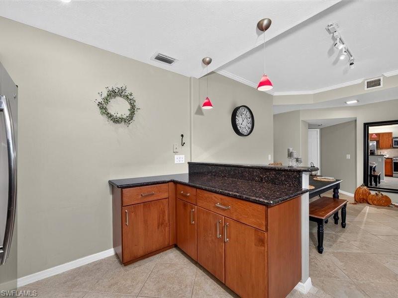 13170 Oakmont Dr 6 Property Photo 10