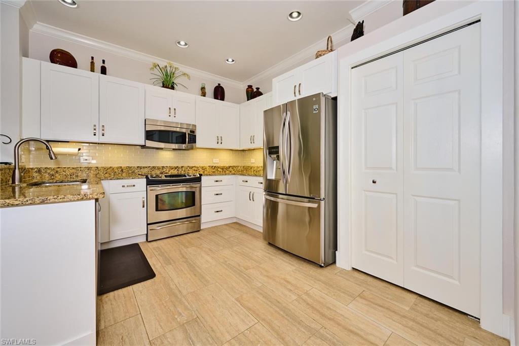 8913 Bristol Bend Property Photo 20