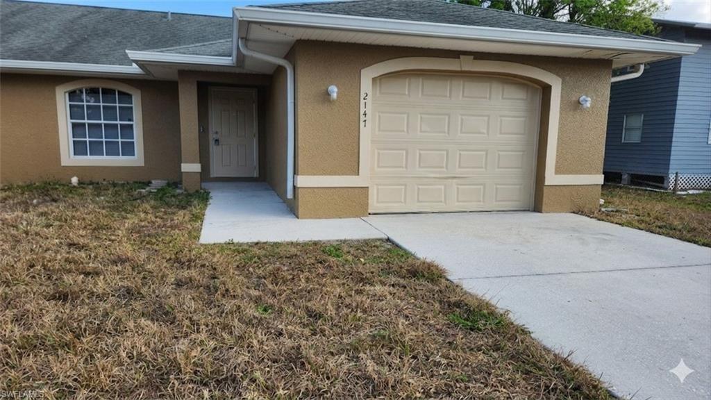2147 Fairway Dr Property Photo 2