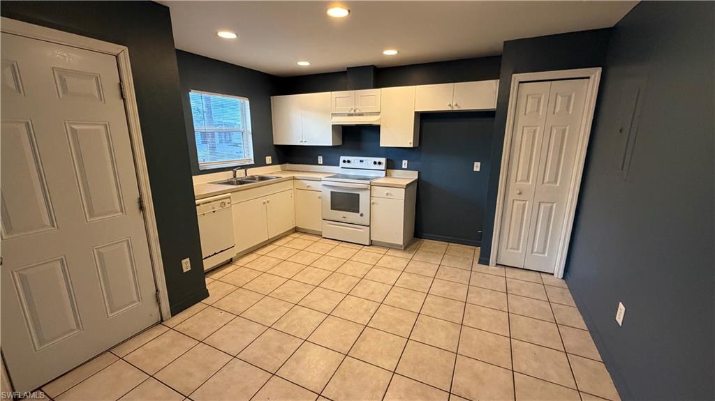2219 Leda Ave S Property Photo 2