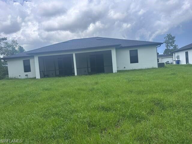 2249-2251 Fairway Dr Property Photo 2