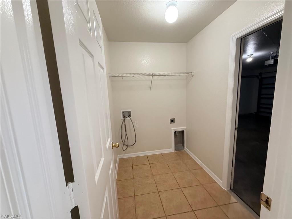460 Windermere Dr Property Photo 17