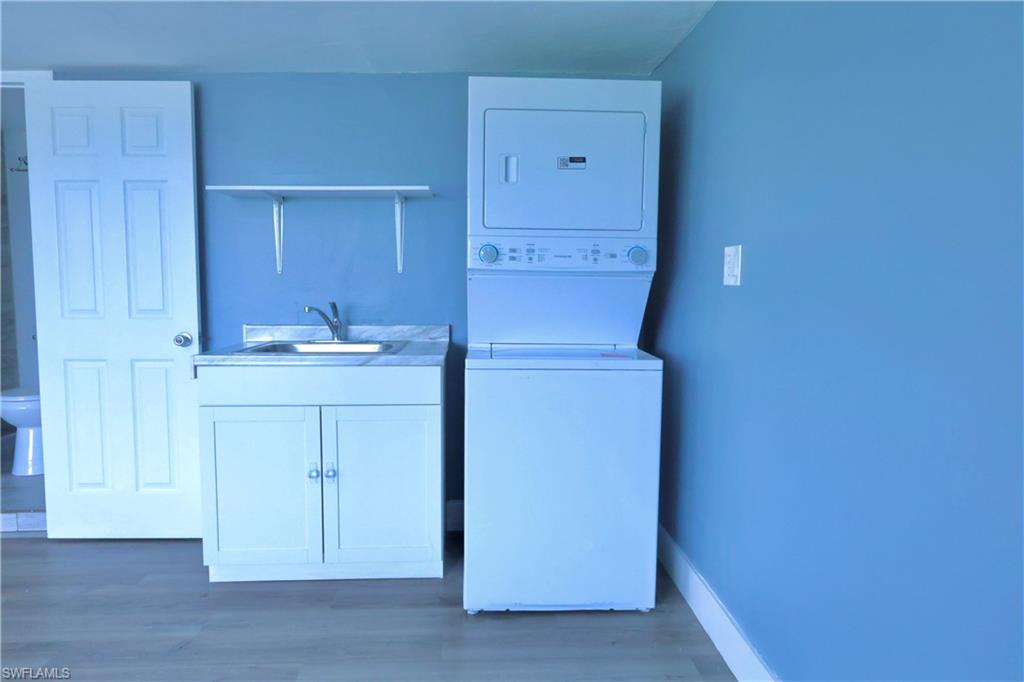 321 Rushmore Ave N Property Photo 15